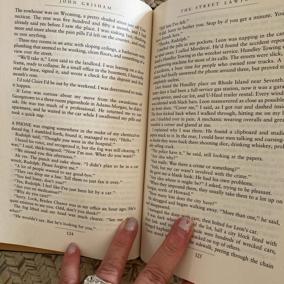 5/$25 John Grisham The Street Lawyer. Like new hardback book. - Picture 4 of 5